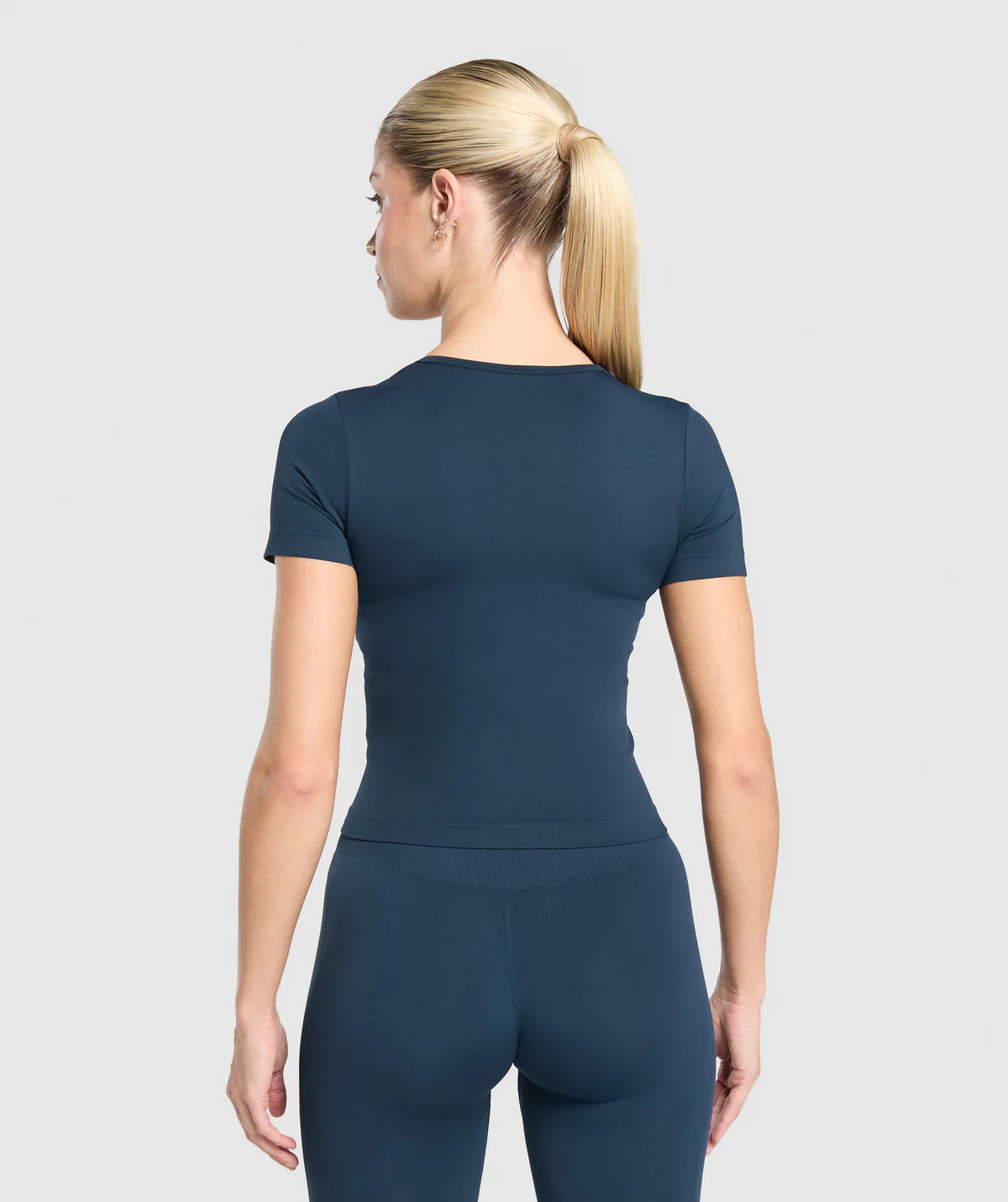 Everyday Seamless Tight Fit Crew Neck Tee