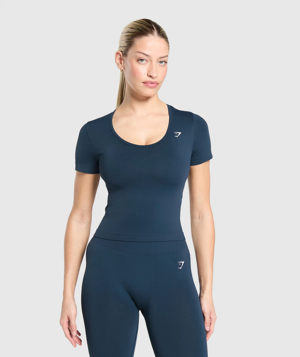 Everyday Seamless Tight Fit Crew Neck Tee
