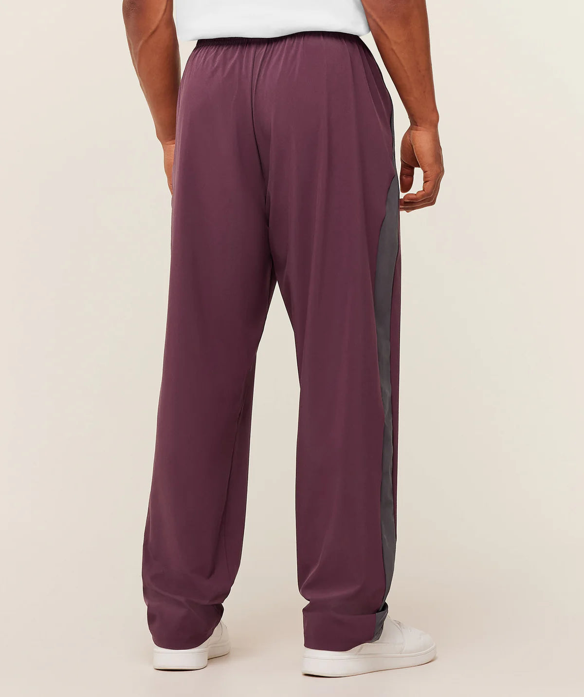 Collegiate Tech Pants Regular Fit
